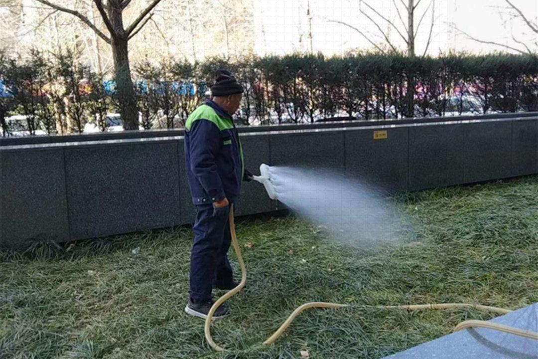 一月份園林綠化養護植物補水